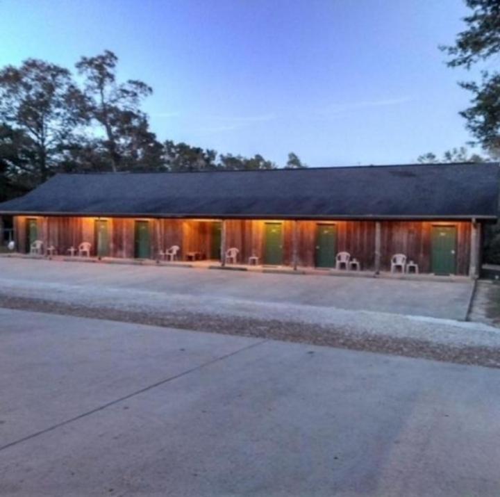 Whispering Creek Lodging & Rv Resort Newton Exteriér fotografie