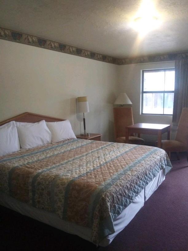 Whispering Creek Lodging & Rv Resort Newton Exteriér fotografie