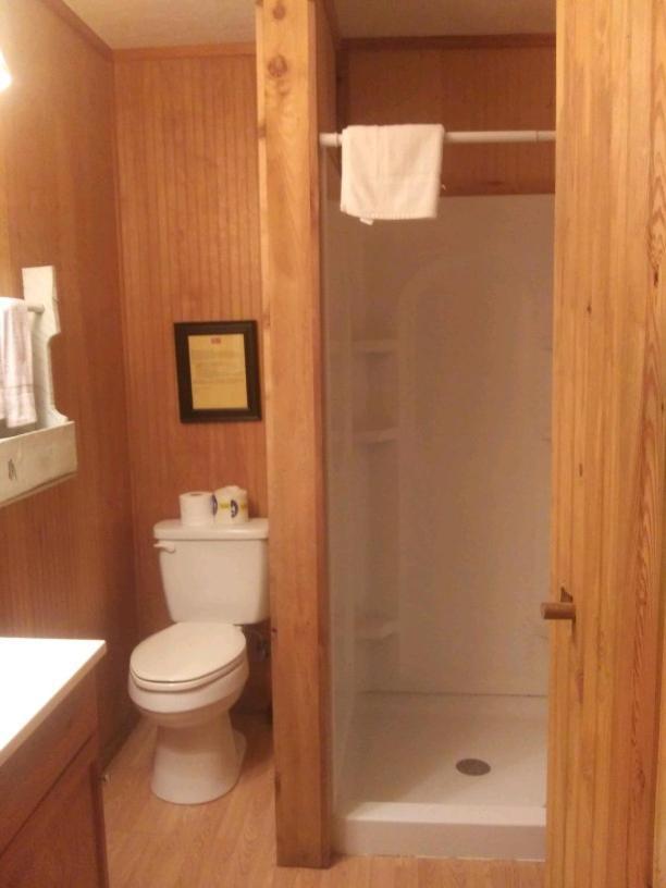 Whispering Creek Lodging & Rv Resort Newton Exteriér fotografie